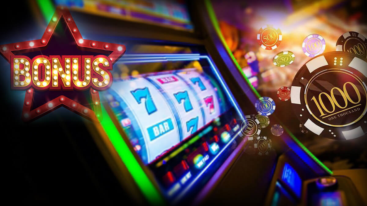 Slot Games on Social Media: Spinning with Friends