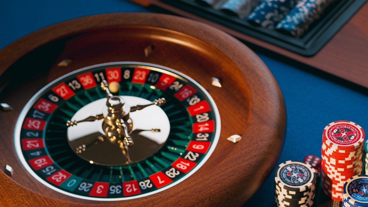 From Classic to Contemporary: Online Casino Game Evolution