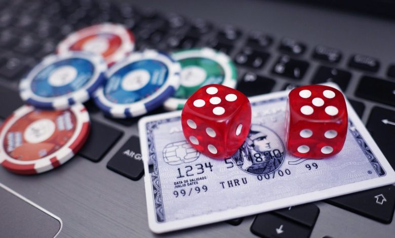 Exploring the World of Online Gambling Enthusiasts: A Unique Perspective